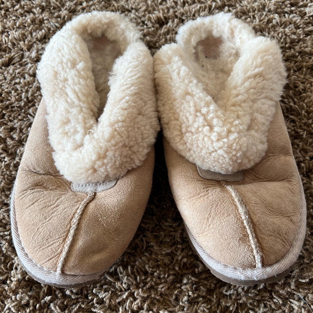 Ugg slippers